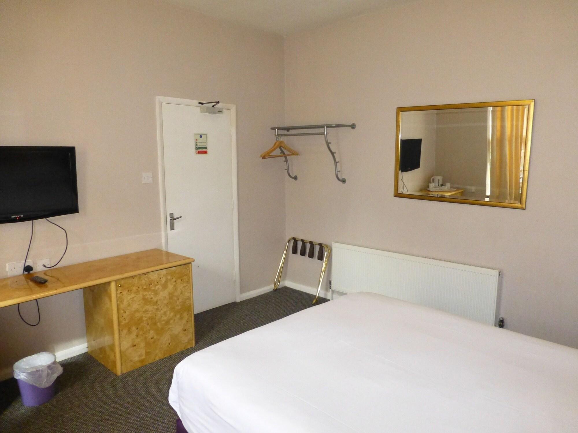 Prince Hotel Smethwick Exterior photo